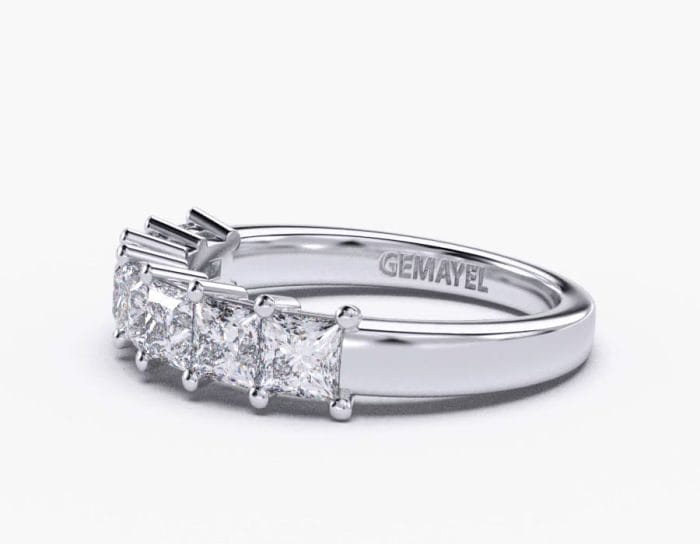 18K White Gold Anniversary Ring (Variable) 18K White Gold Anniversary Ring (Variable)